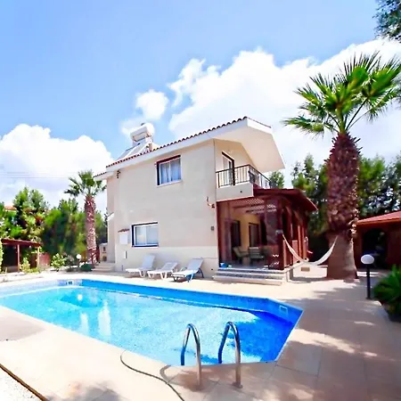 Villa Excellent In The Heart Of Coral Bay Peyia