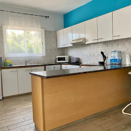 Excellent In The Heart Of Coral Bay فيلة